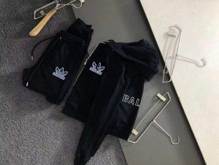 Picture of Balenciaga Sweater Suits _SKUBalenciagaM-5XLkdtr2237061